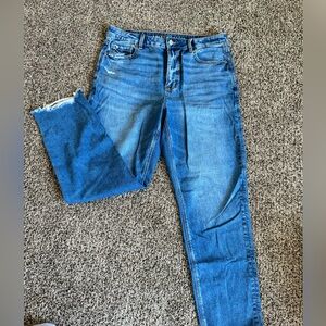 American Eagle women’s size 14 strigid mom jeans, medium wash, destressed ends